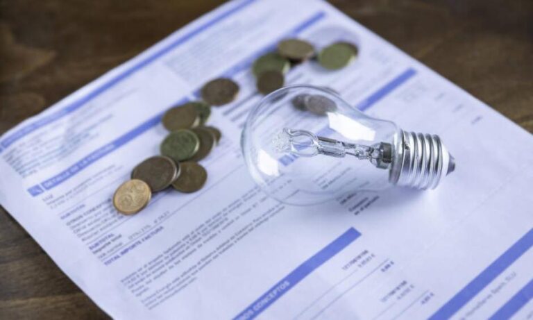 Gremios lanzan fuertes cuestionamientos a proyecto de ley del Gobierno Petro que busca bajar las tarifas de energía